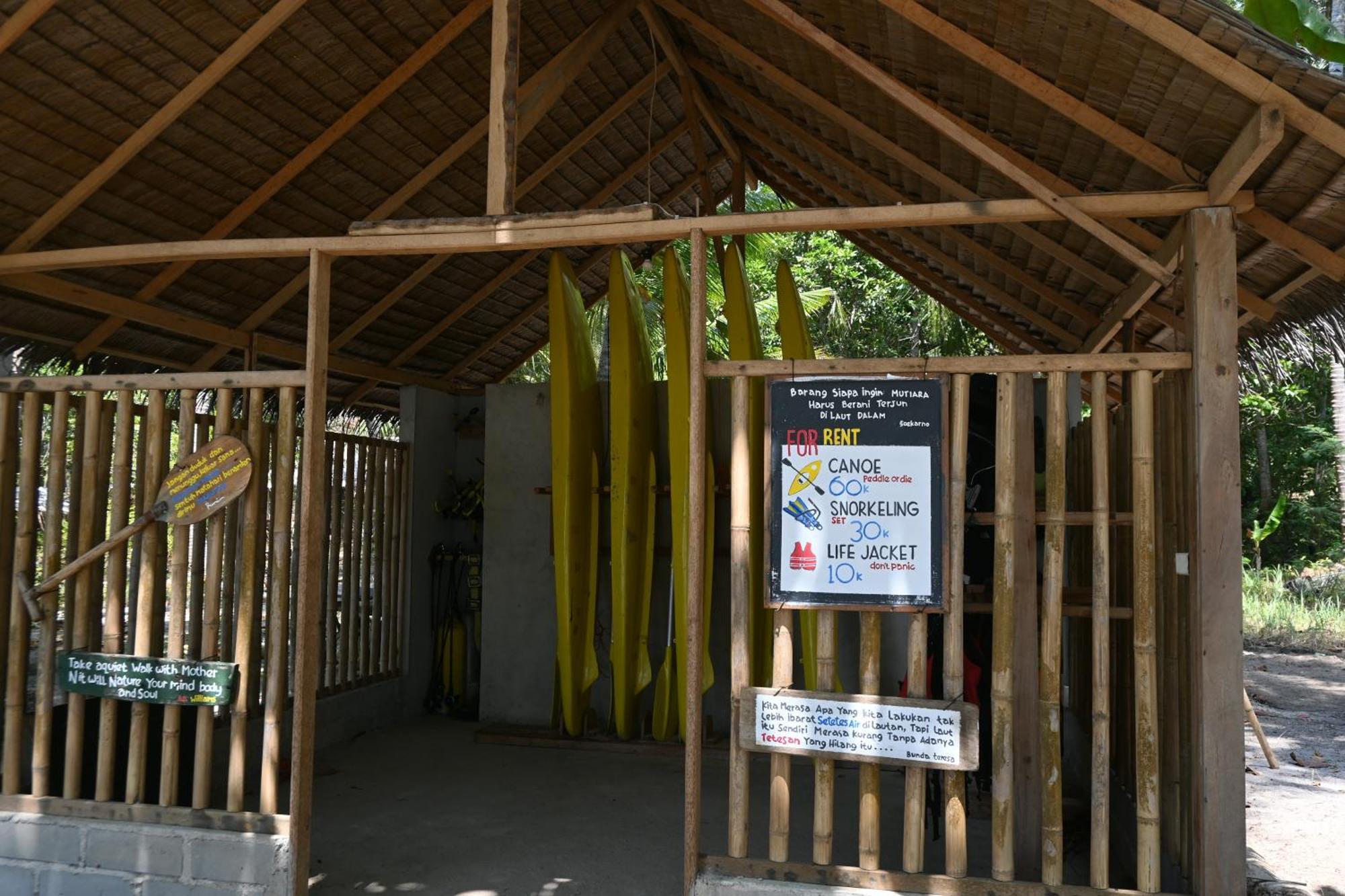 Bunga Jabe Villa Karimunjawa Exterior photo