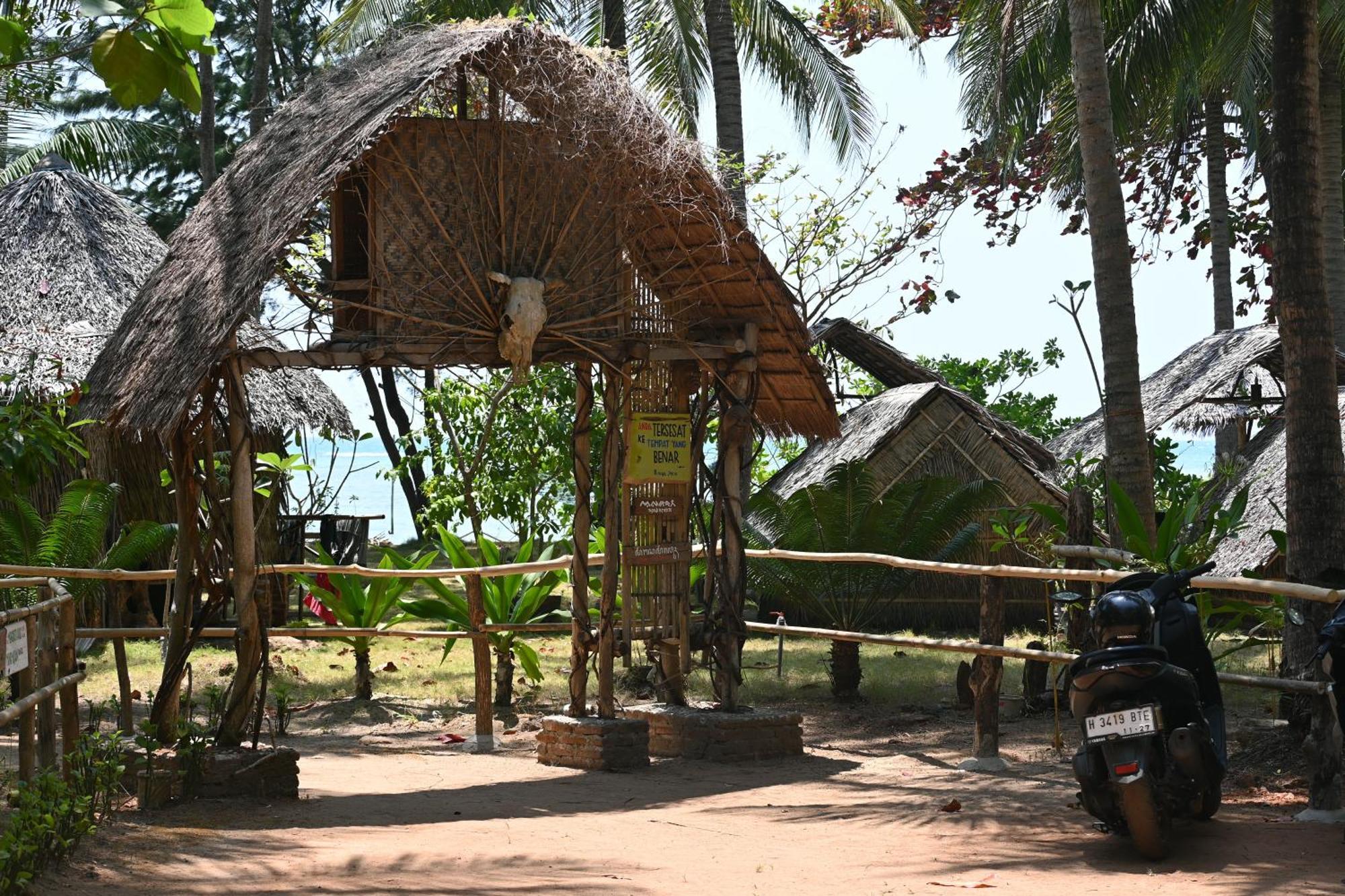 Bunga Jabe Villa Karimunjawa Exterior photo