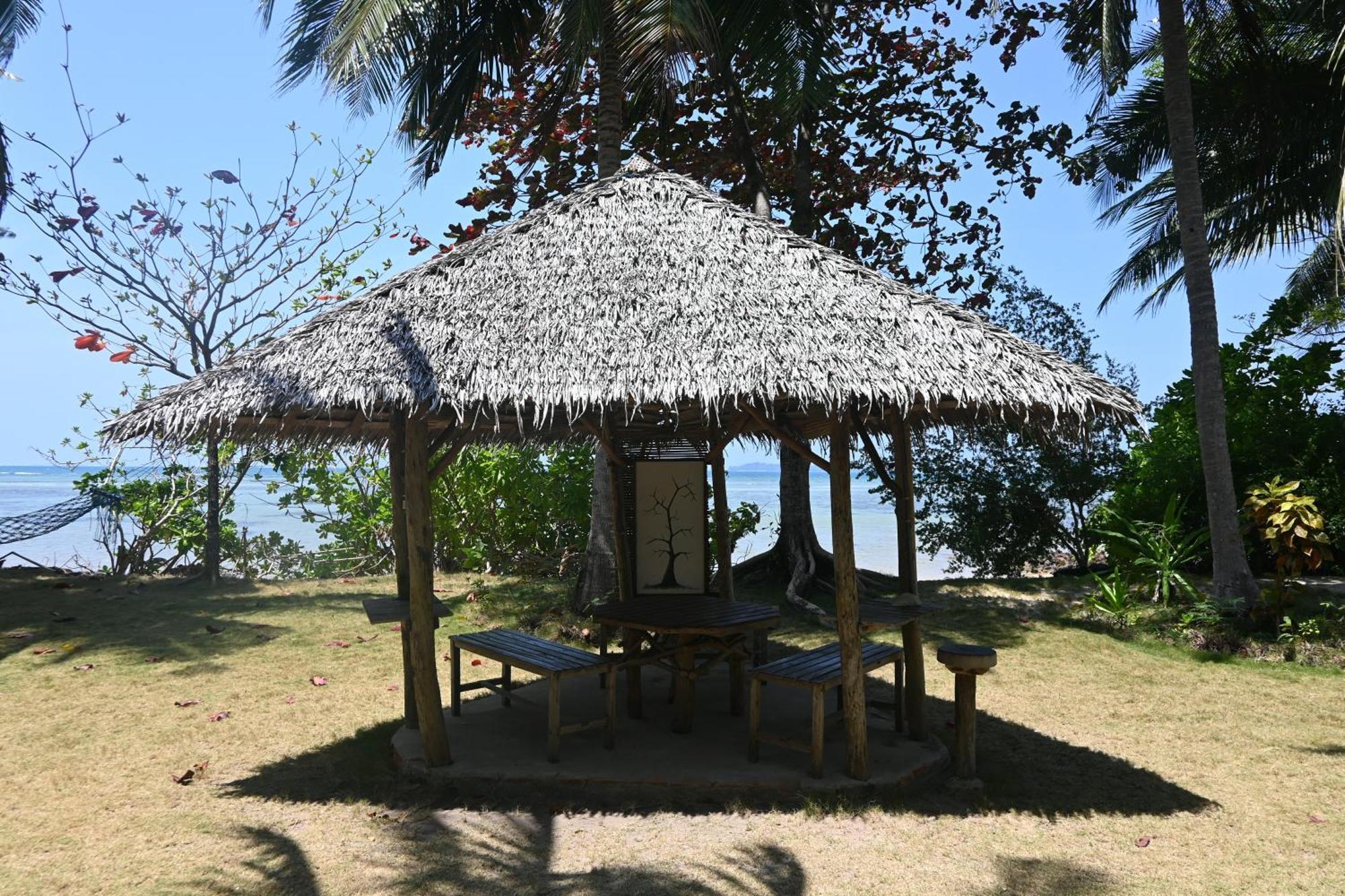 Bunga Jabe Villa Karimunjawa Exterior photo